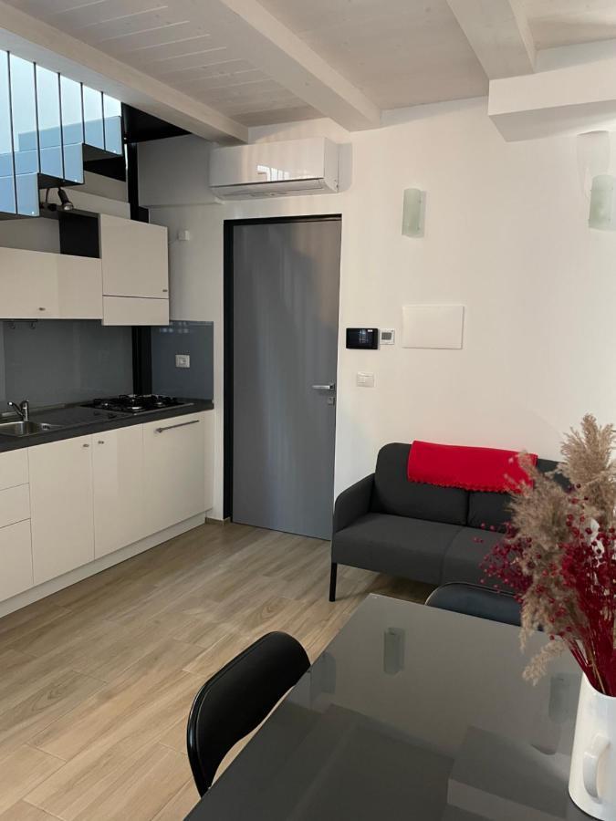 Civico 53 - Casa In Centro Σαν Μπενεντέτο ντελ Τρόντο Εξωτερικό φωτογραφία
